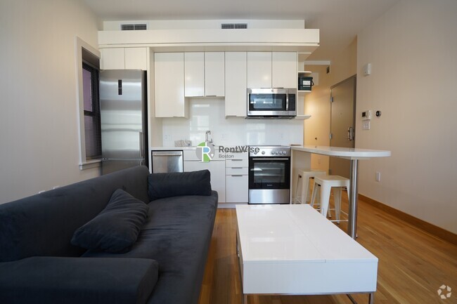Building Photo - 115 Mt Auburn St Rental