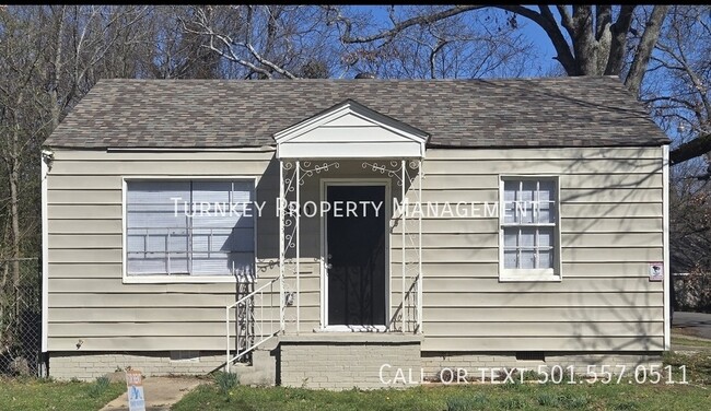 2 bedroom 1 bath on corner lot - 2 bedroom 1 bath on corner lot House