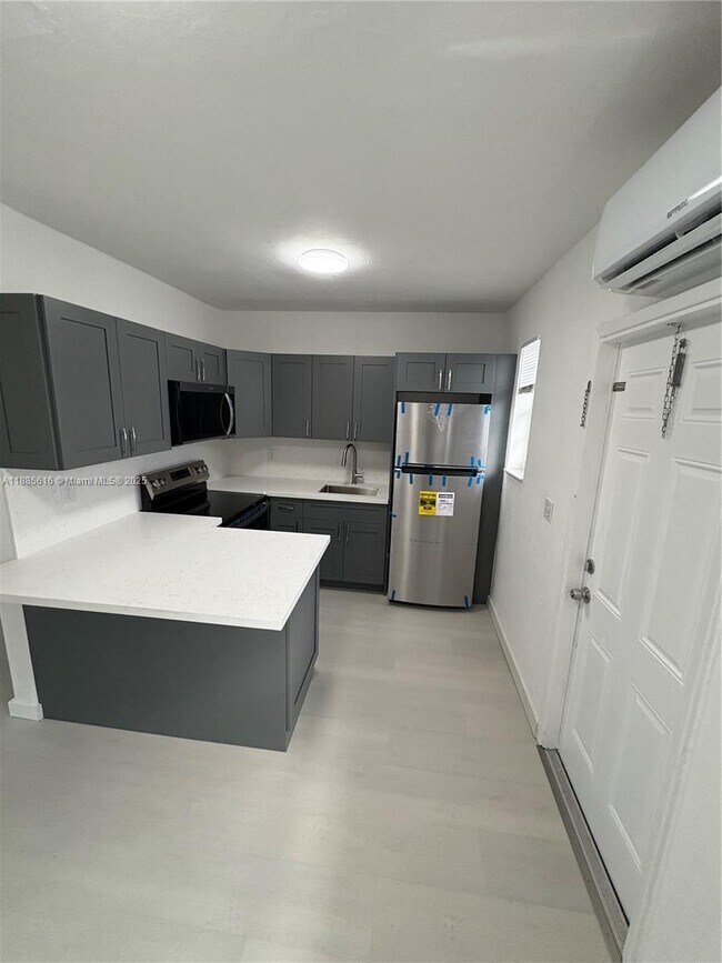 Building Photo - 15991 NE 18th Pl Unit 2 Rental