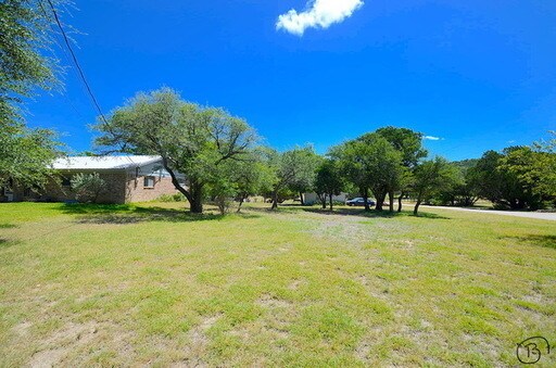 Photo - Nice Country living!