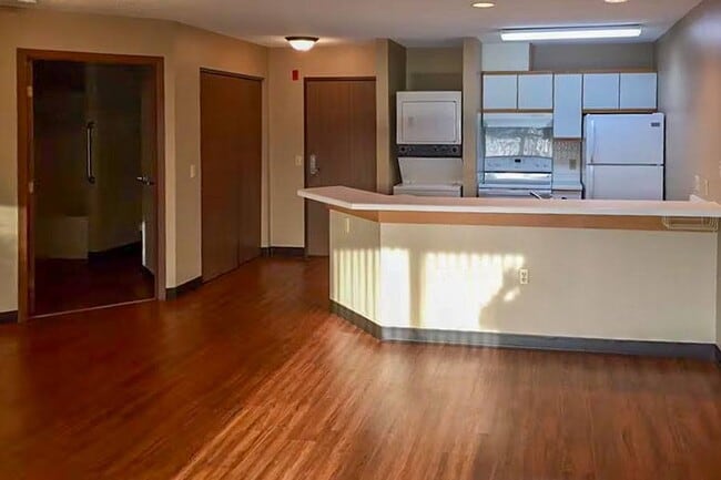 RIVERS EDGE RESIDENCES