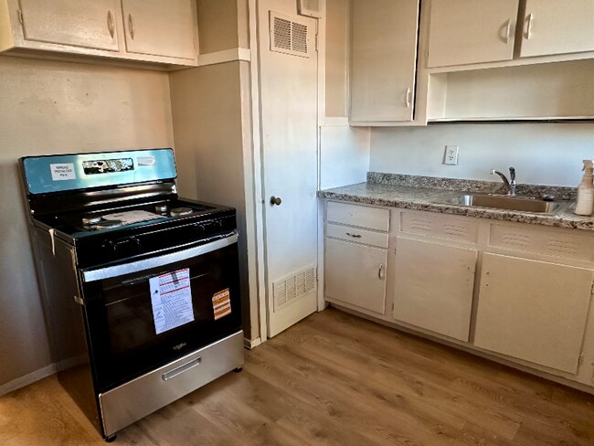 Photo - 212 S Fillmore St Unit B