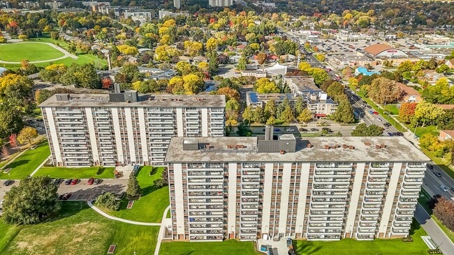 Photo - Cassandra Towers