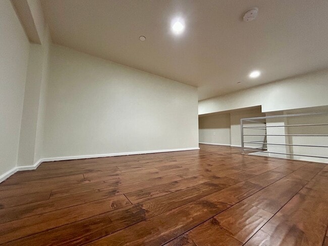 Photo - 550 Jessie St Unit 117