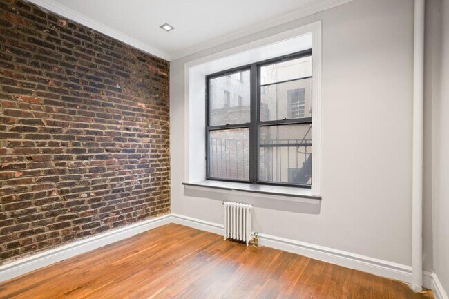Photo - 432 E 13th St Unidad 38