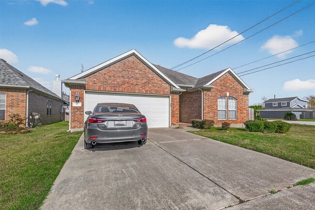 Photo - 71 N Forrest Ave