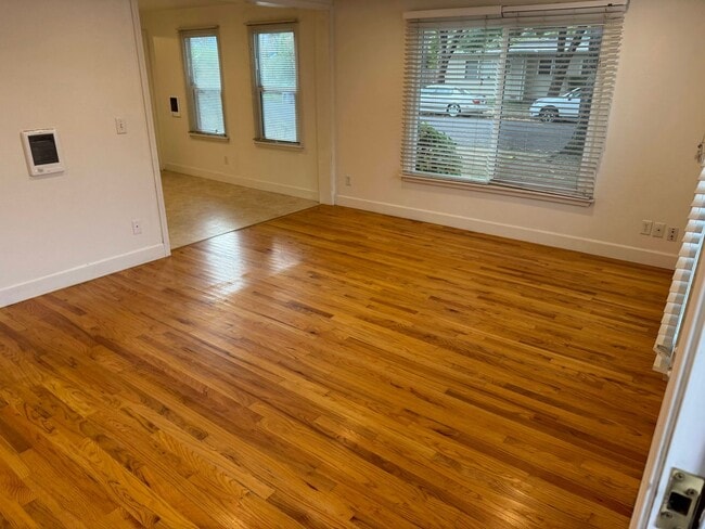 Photo - 2 Bedroom Duplex in S. Eugene/Campus Area Eugene