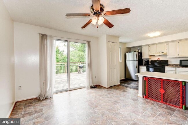 Photo - 10117 Shelldrake Cir