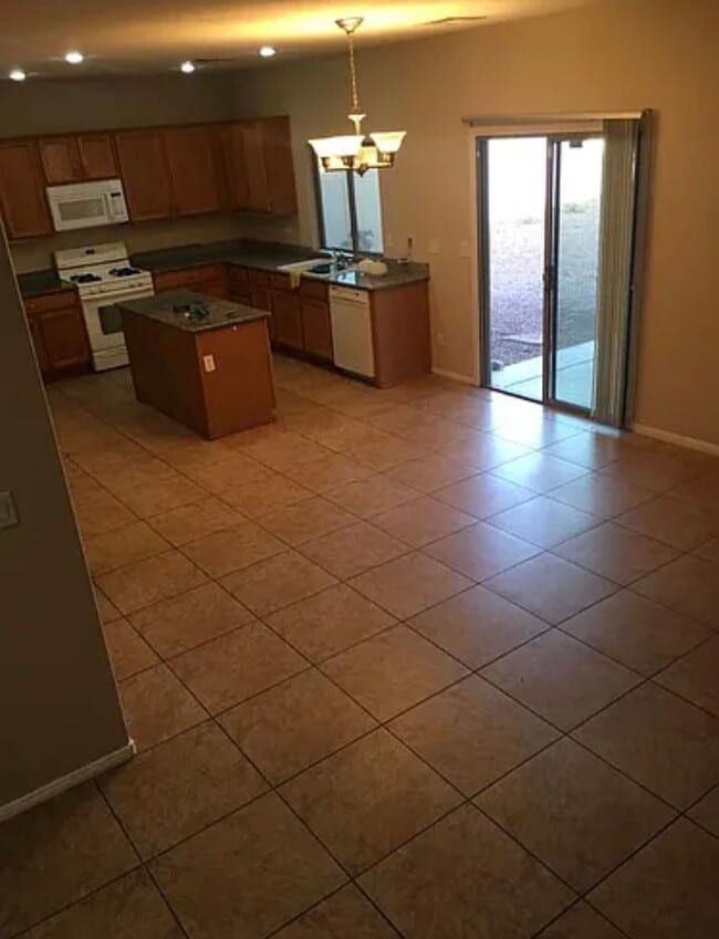 Building Photo - 3221 Green Ice Ave