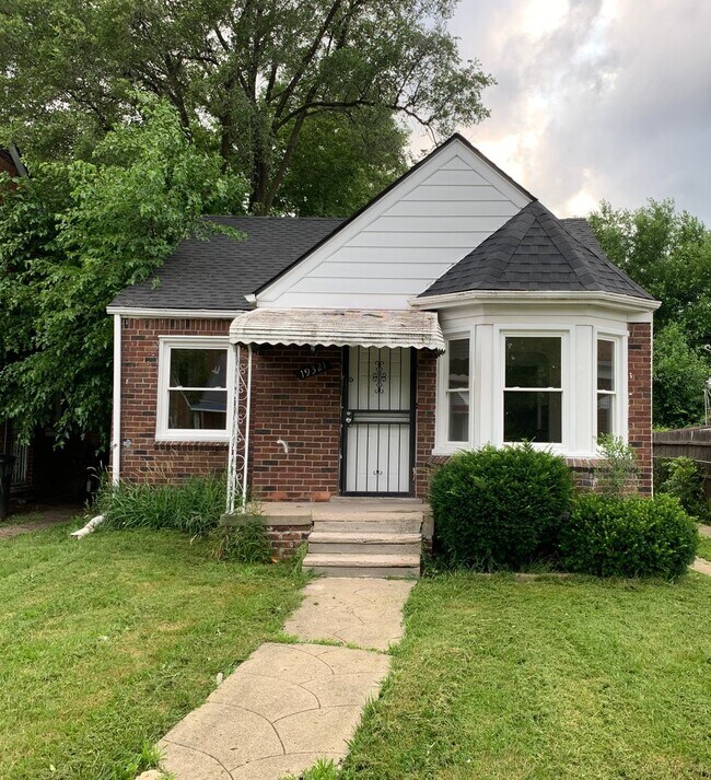 Photo - 2 bed 1.5 bath SFH Now Available!