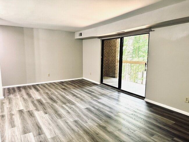 Photo - 1208 Schaub Dr