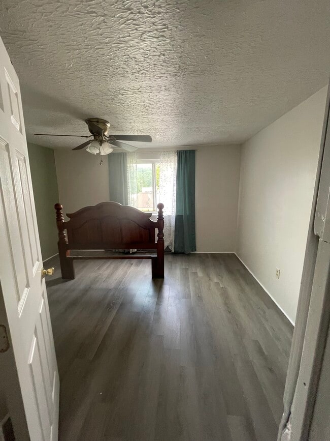 Photo - 97 Plum St