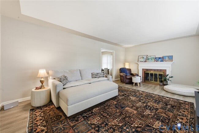 Photo - 4910 Monumental St