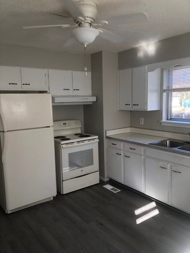 Building Photo - 104 Santeelah St Unit Dana Danforth Rental