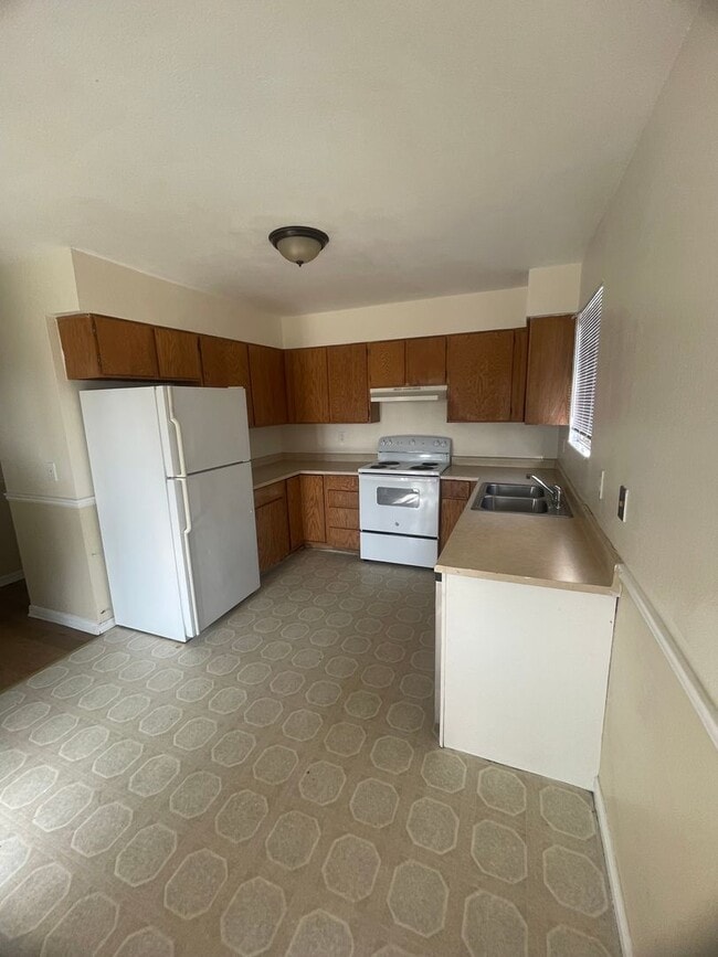 Photo - West Jordan 5 Bedroom Townhome