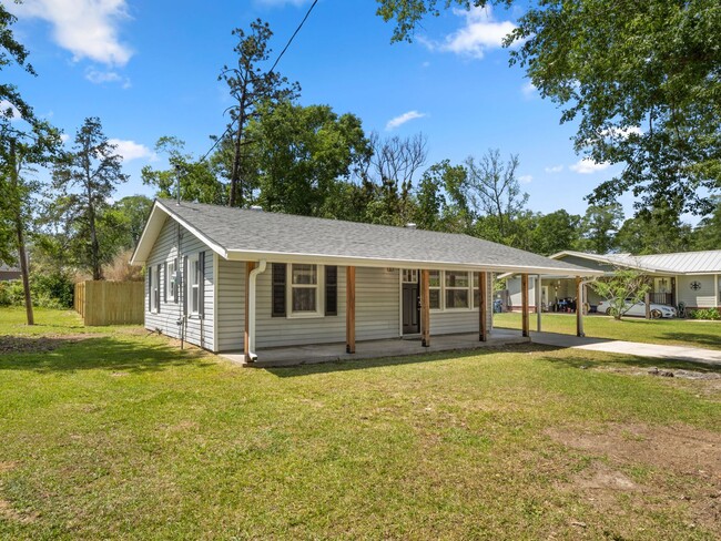 Photo - 411 Allen St