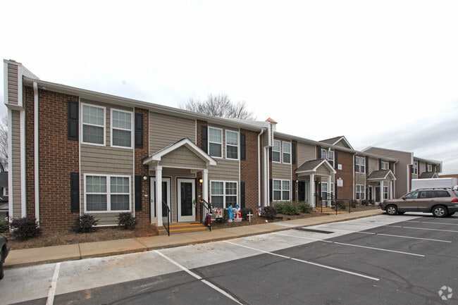 Woodcrest Apartments - Woodcrest Apartments
