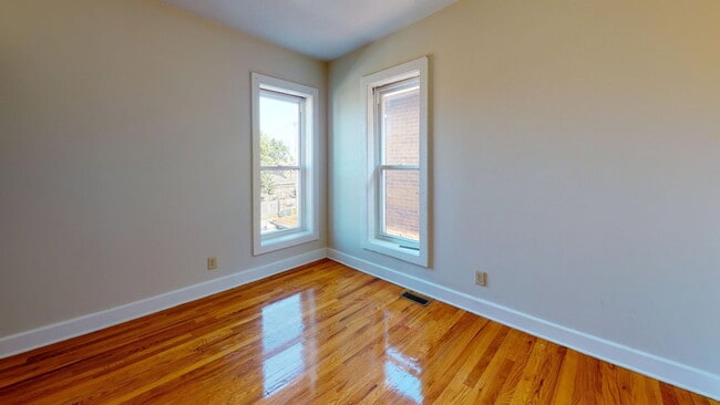 Photo - 1363 Indianola Ave