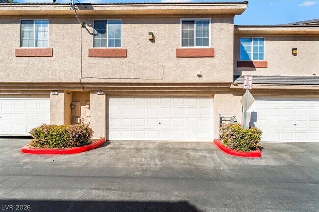 Photo - 1205 Dusty Creek St