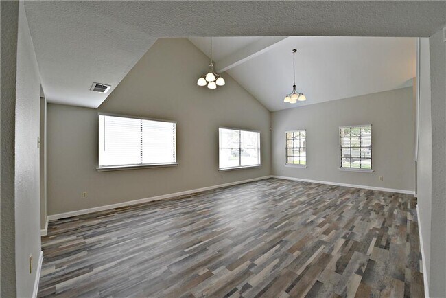 Photo - 13003 Sinton Ln