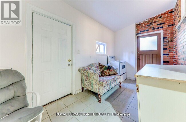 Photo - 4010 Ellesmere Rd