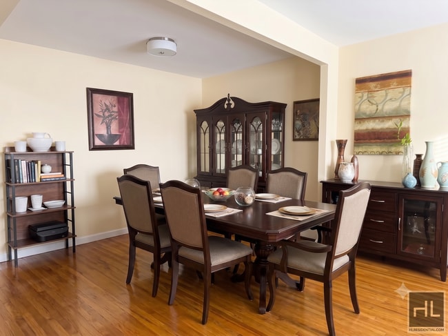 Photo - AVENUE J Unit 2
