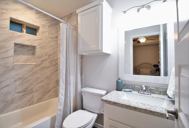 Photo - Montecito Apartments