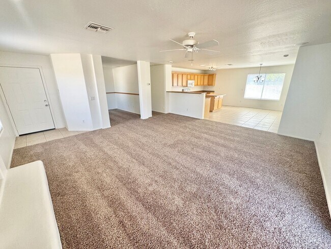 Photo - Very Nice & Clean Single Level Home In Phoenix, Very Close To Ed and Verma Pastor Elementary School.