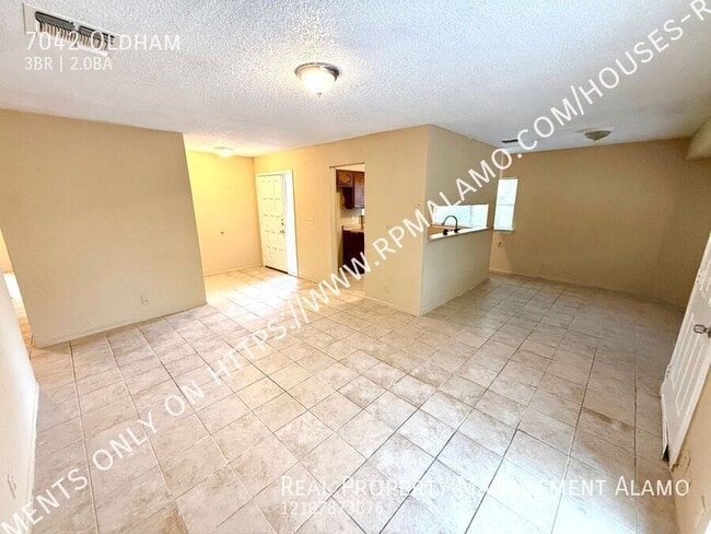 Photo - 7042 Oldham-