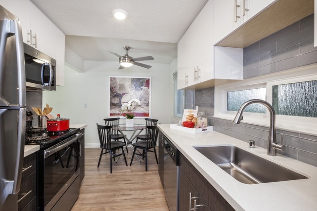 Gourmet Kitchen w/Stainless Steel Appliances - Halford Gardens Apartments