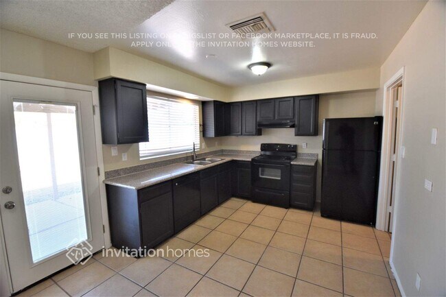 Photo - 2340 W Portobello Ave