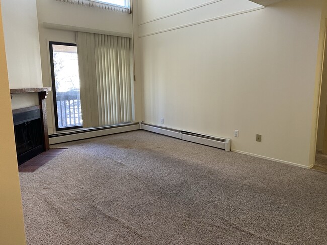 Photo - 7301-734A 4a St SW