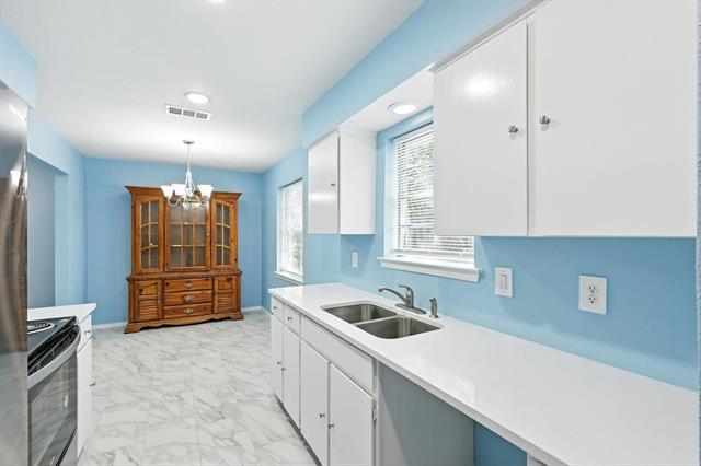 Photo - 1713 Japonica Ln