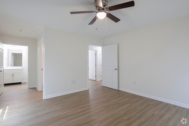 2BR,2BA -1,100SF - Primary Bedroom