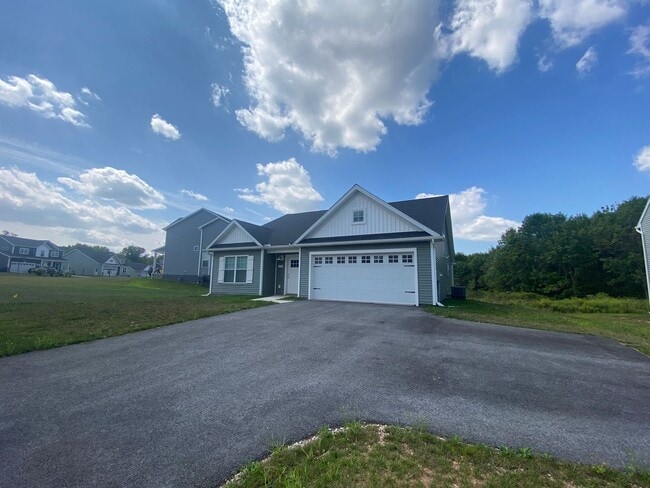 Photo - Beautiful 3 Bedroom, 2 Bath Home in Abbottstown, Pa!!