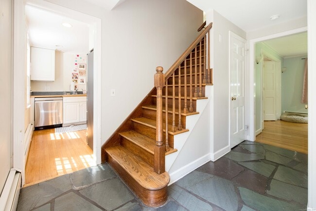 Photo - 16 Lynwood Rd