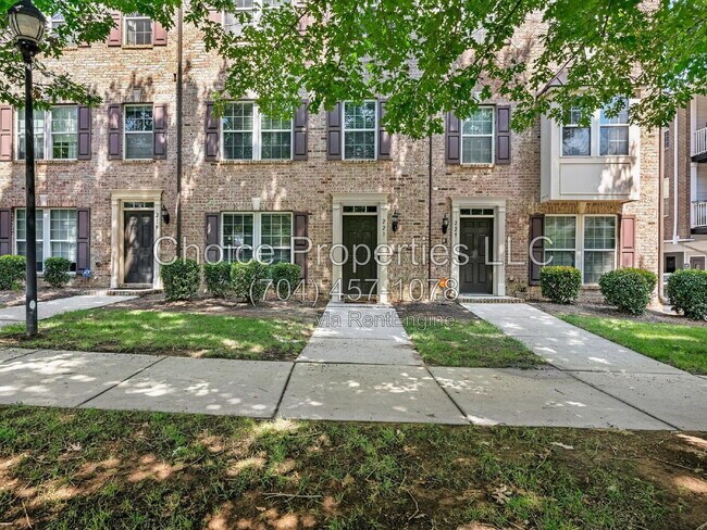 223 N Irwin Ave