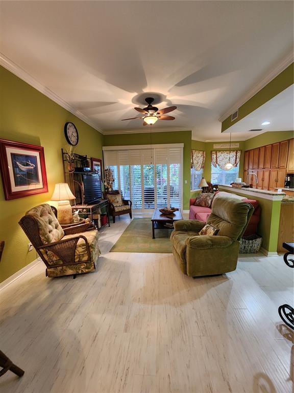 400 Ravinia Cir Unit 400