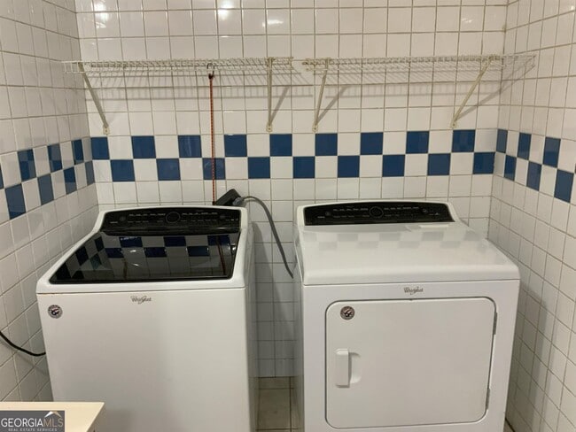 Photo - 1590 Waterworks Rd