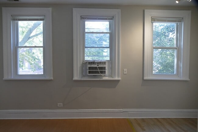 Photo - 1729 N Fairfield Ave Unit 2