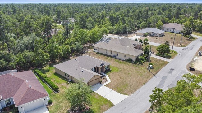 Photo - 23 Lone Pine St