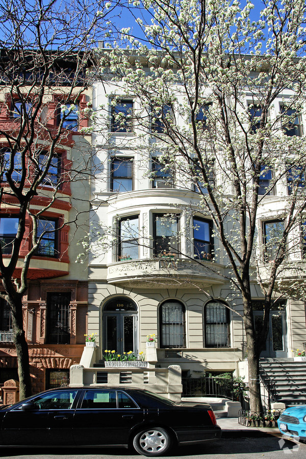 130 West 80th Street (j1) - 130 West 80th Street (j1) Apartments