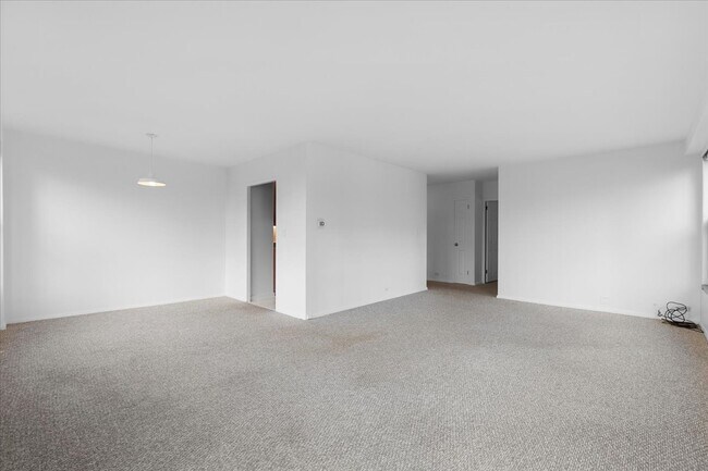 Photo - 2970 N Lake Shore Dr Unit 6F