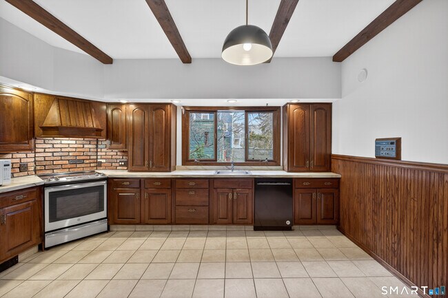 Photo - 339 Willow St Unit 1