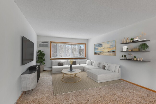 Spacious Livingroom - Applewoods Apartments