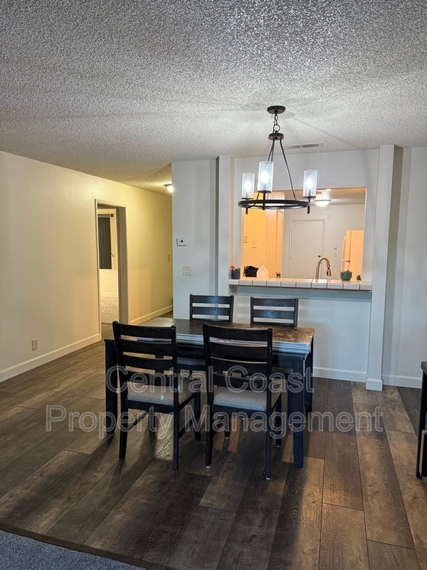 Photo - 1884 Cherokee Dr