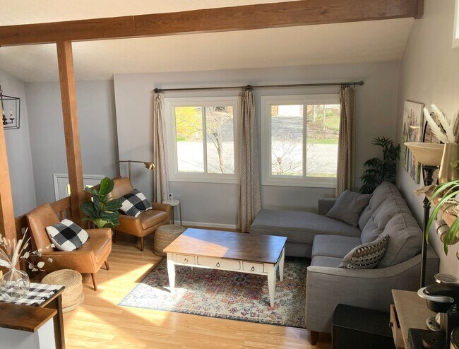 Photo - Spacious Split-Level Home for Rent in Woodbine – Minutes to VT & Downtown