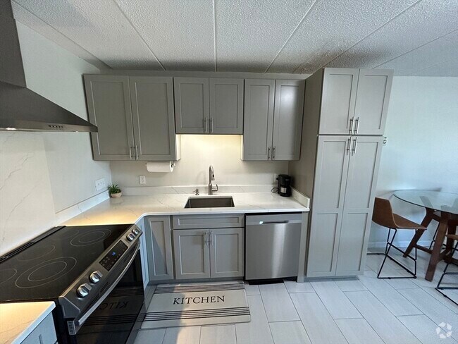 Building Photo - 881 Broadway Unit 48 Rental