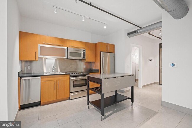 Photo - 1133 14th St NW Unit 208