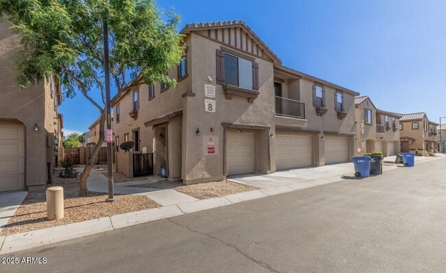 Photo - 8139 W Lynwood St Townhome